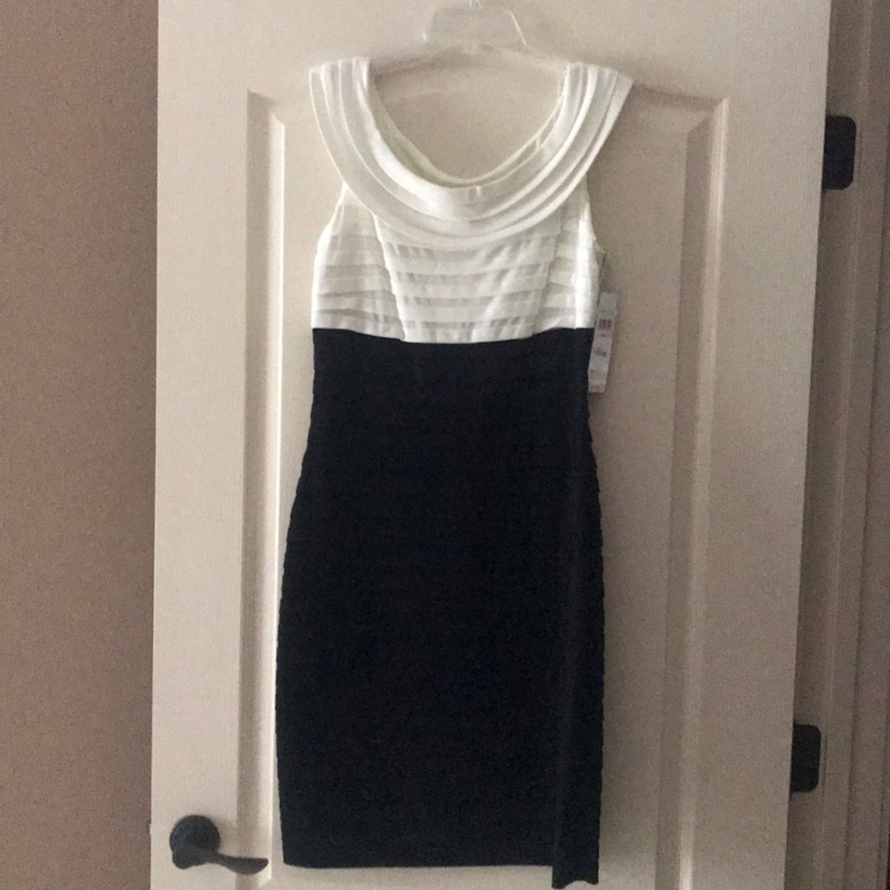 London Times Black and Off White Evening Dress